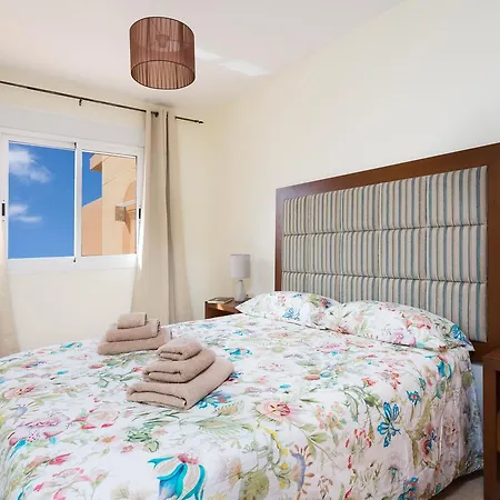 Adeje With Pool, Sea View And Free Wifi Адехе